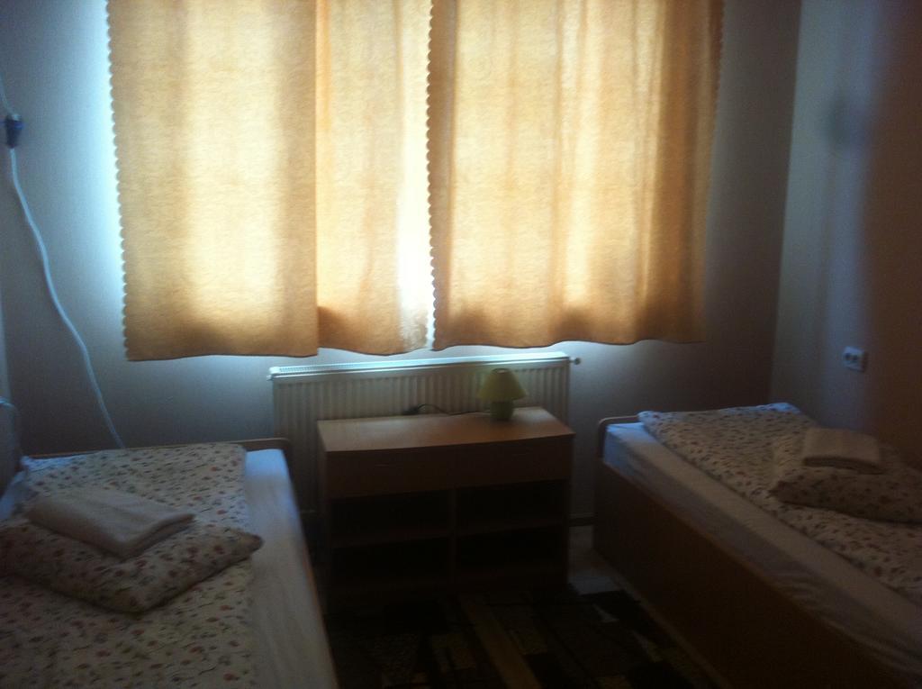 Piroshka Hotel Береговое Экстерьер фото