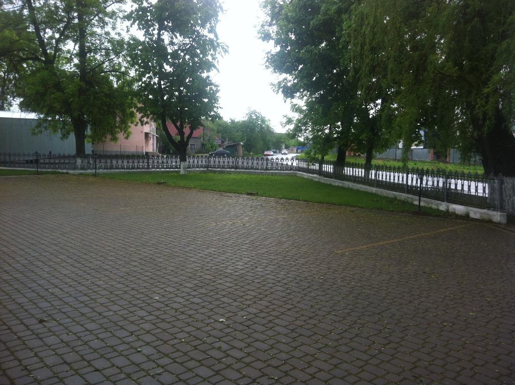 Piroshka Hotel Береговое Экстерьер фото
